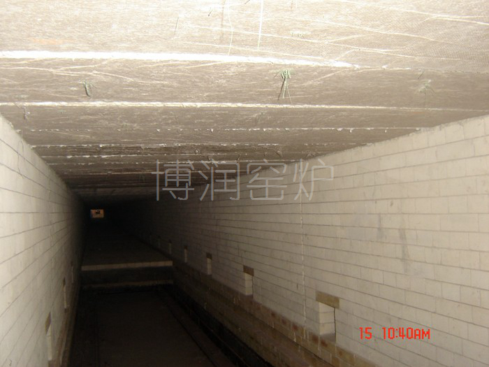 98m燃气隧道窑（产品是轻质粘土砖）